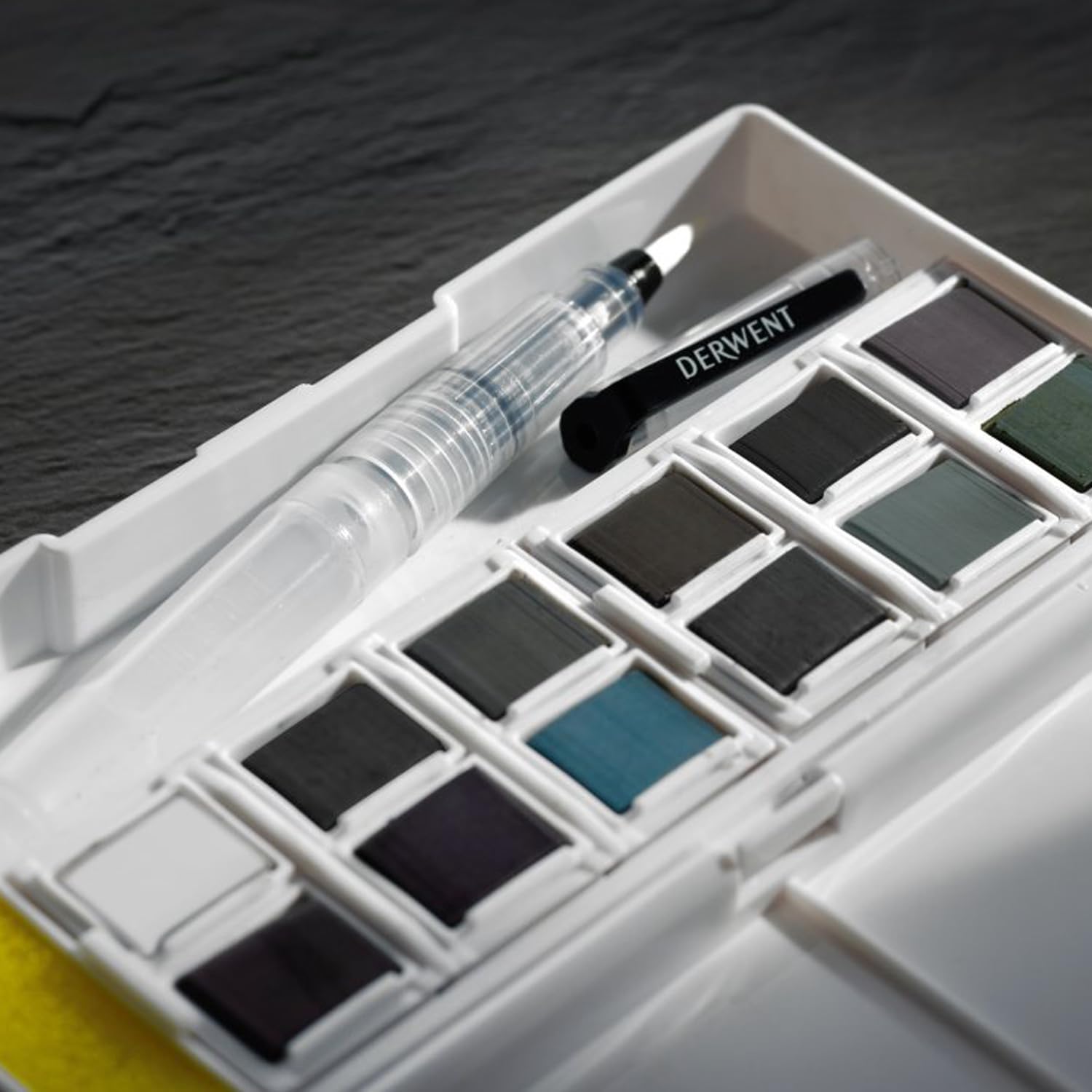 Derwent Tinted Charcoal Paint Pan Set, 12 Paints, Professional Quality, Water Soluble, Blendable, Portable, Includes Palettes, Mini Waterbrush & Cleaning Sponge (2305872) - Image 7